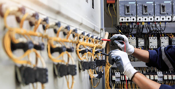 Professional Electrician technician working in Skippers Corner, NC